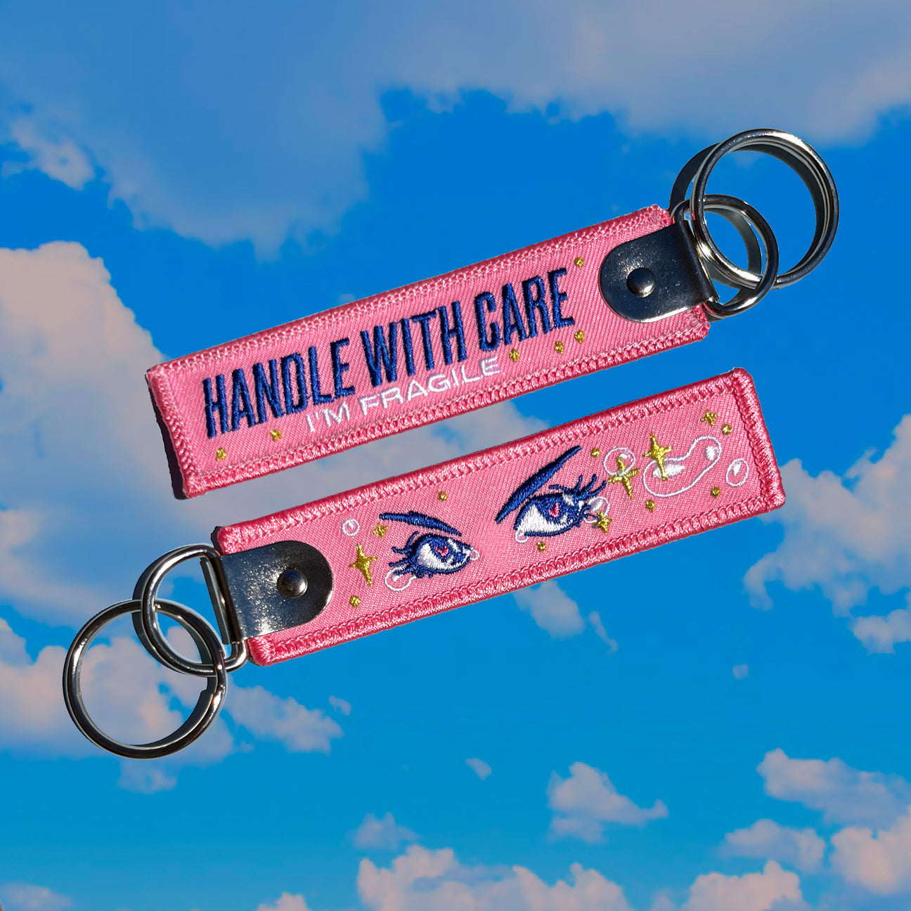 Kuru 731- Handle with Care Flight Tag