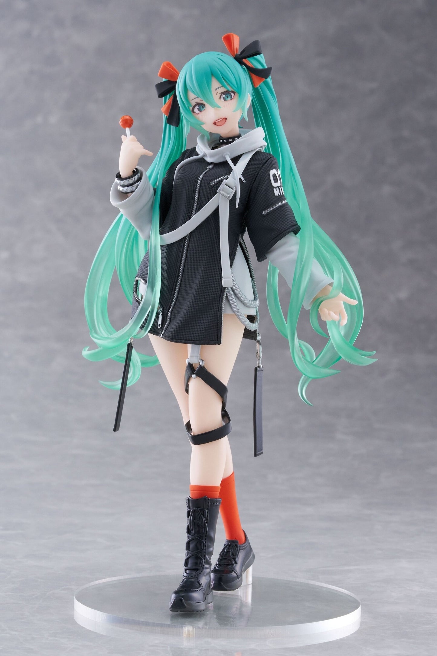 Taito - Fashion Punk Ver. Hatsune Miku Figure