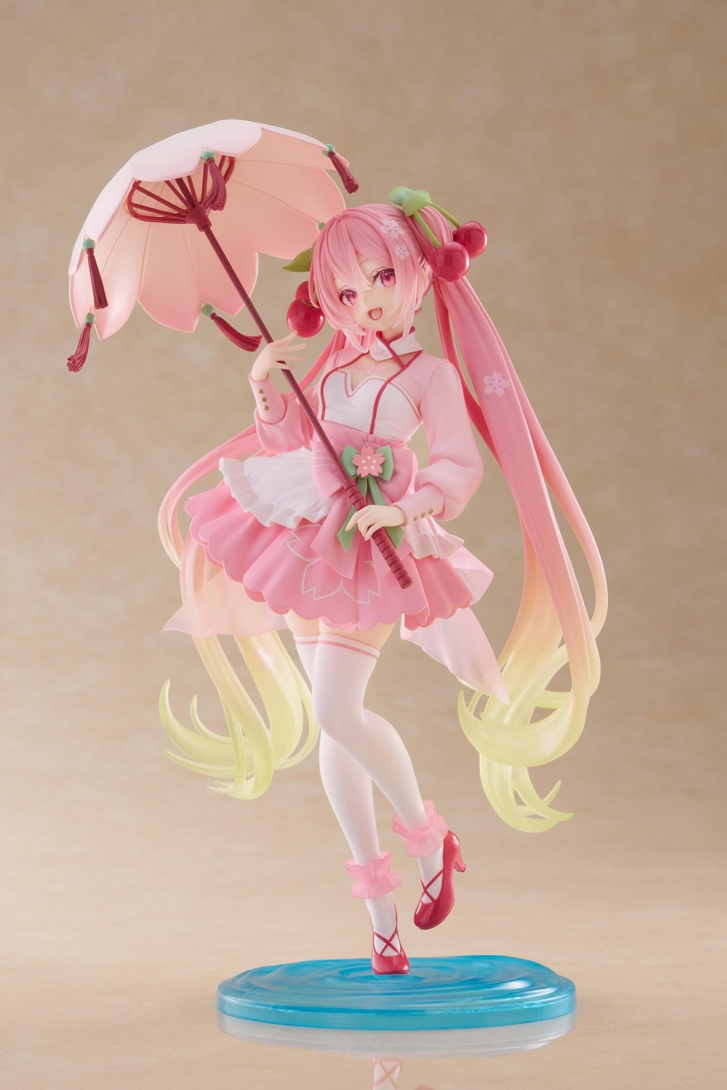 Banpresto - Hatsune Miku Sakura Amp+ ~Sakura Dress Ver.~ Figure