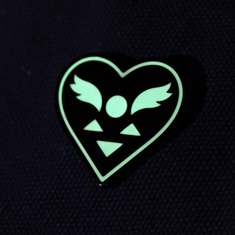 DELTARUNE - Darkheart Pin