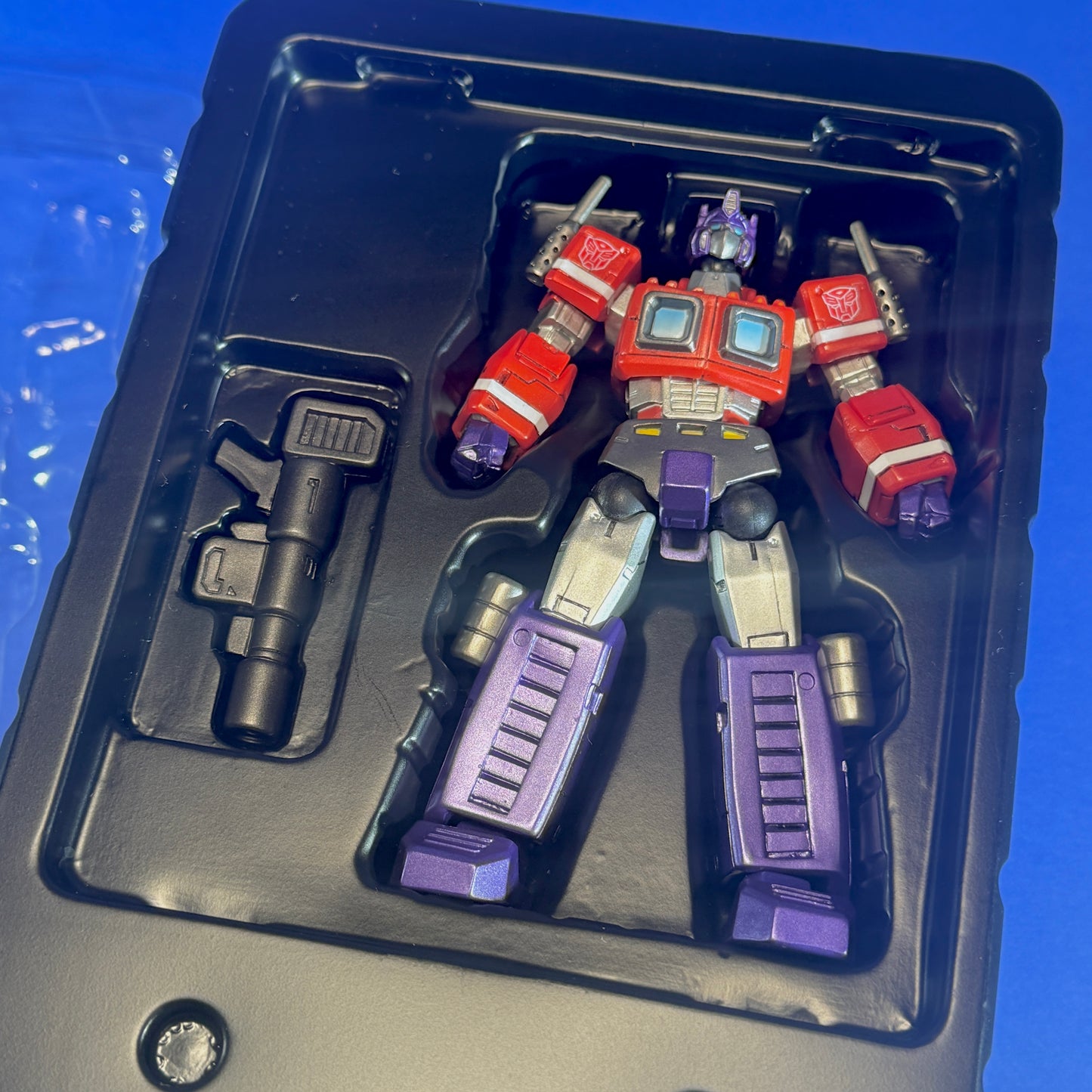 Kaiyodo - Revoltech Cybertron Commander Convoy Series No.019