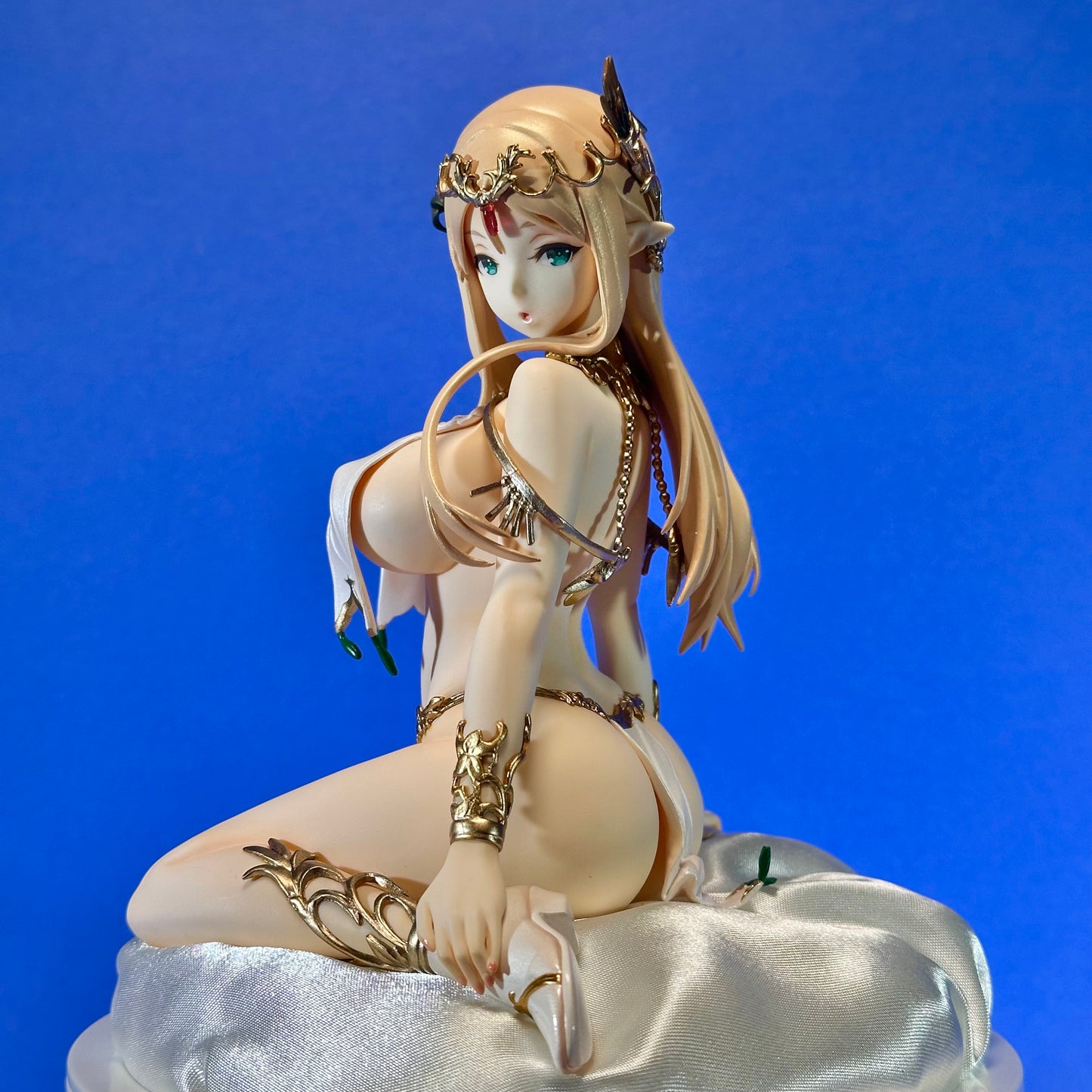 Native - Creator's Collection: Caress of Venus: Houtengeki - I.V.E Lilly Relium ~Elven Pillow~ 1/7 Figure
