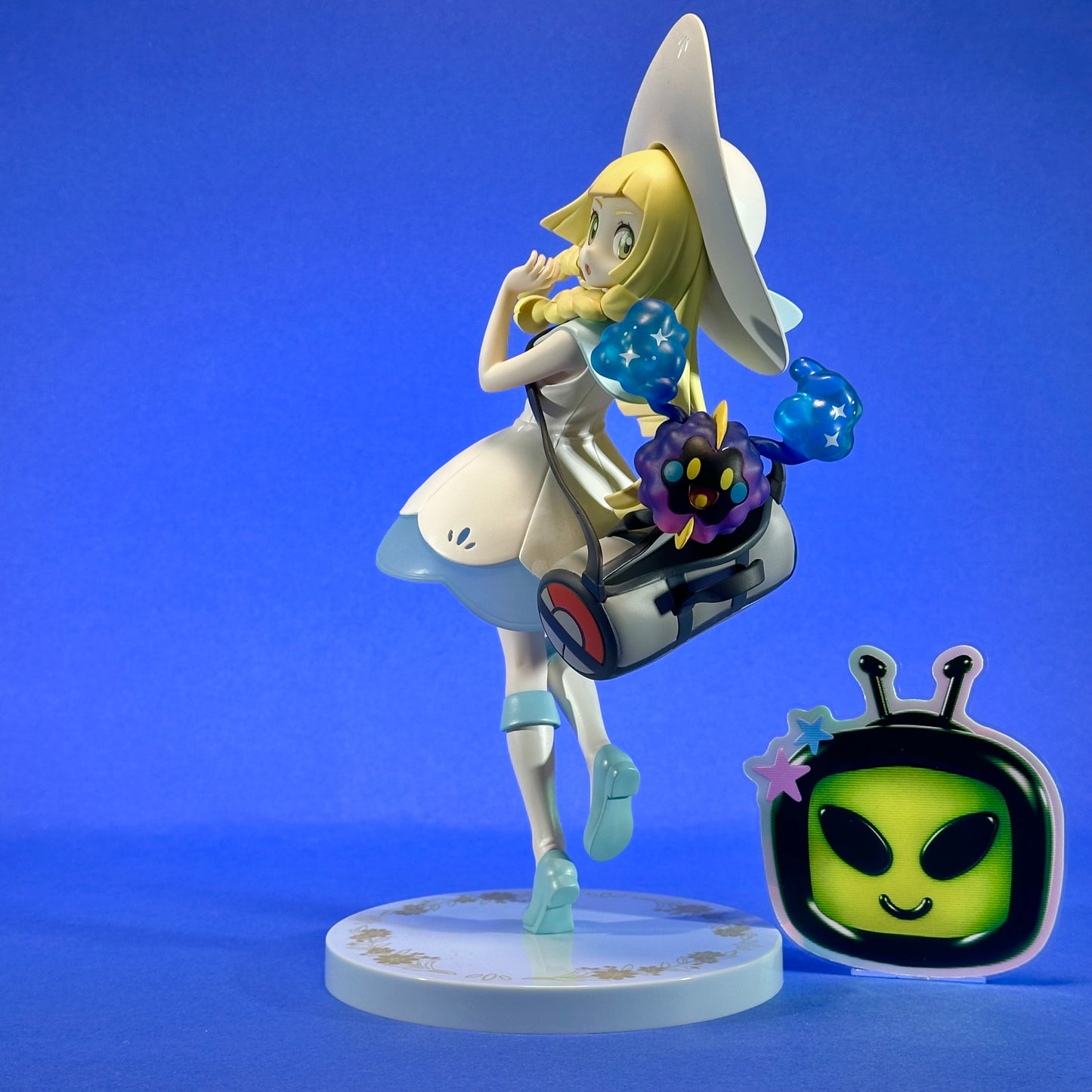 Kotobukiya - ARTFX J Pokemon Trainer: Lilie & Cosmog 1/8 Figure