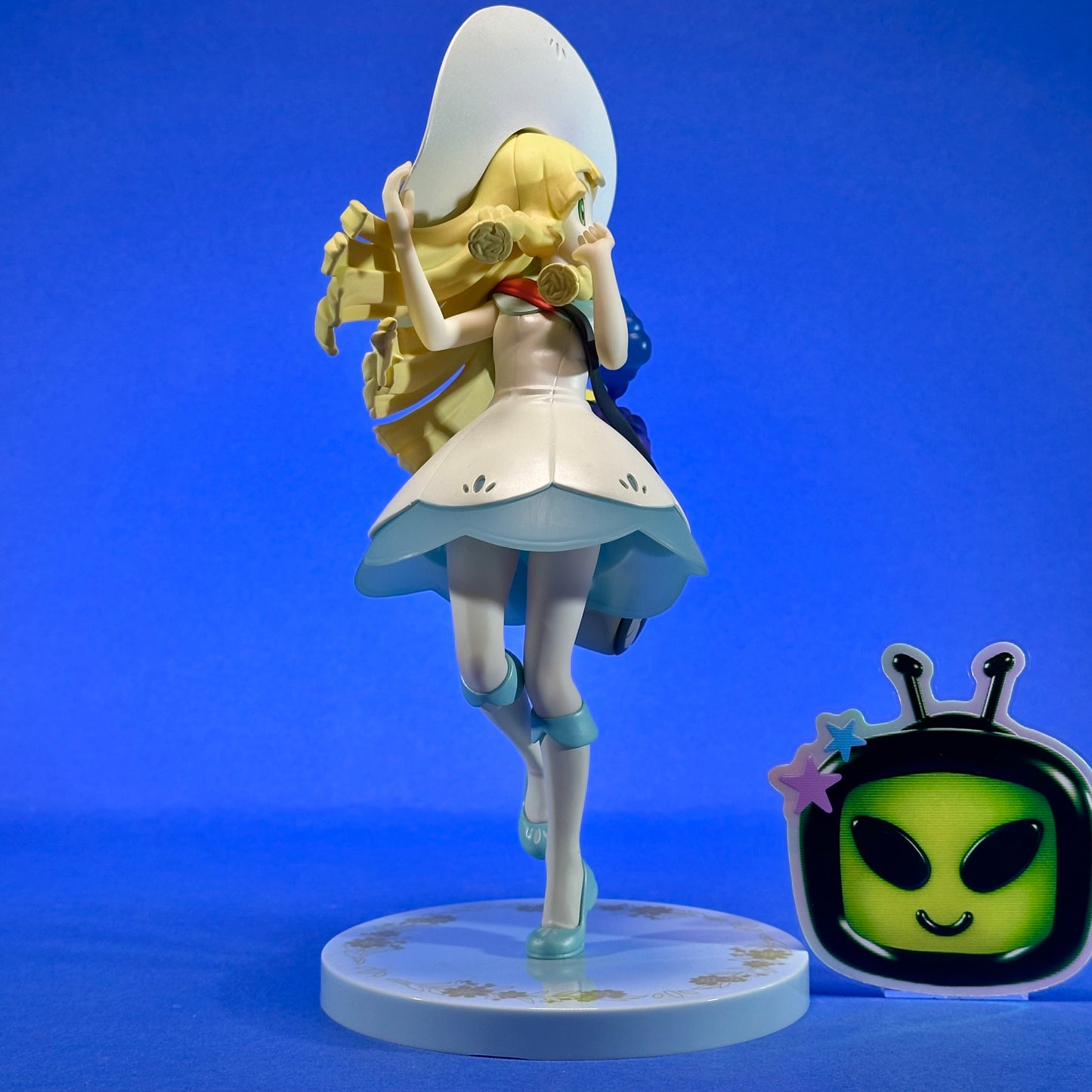 Kotobukiya - ARTFX J Pokemon Trainer: Lilie & Cosmog 1/8 Figure