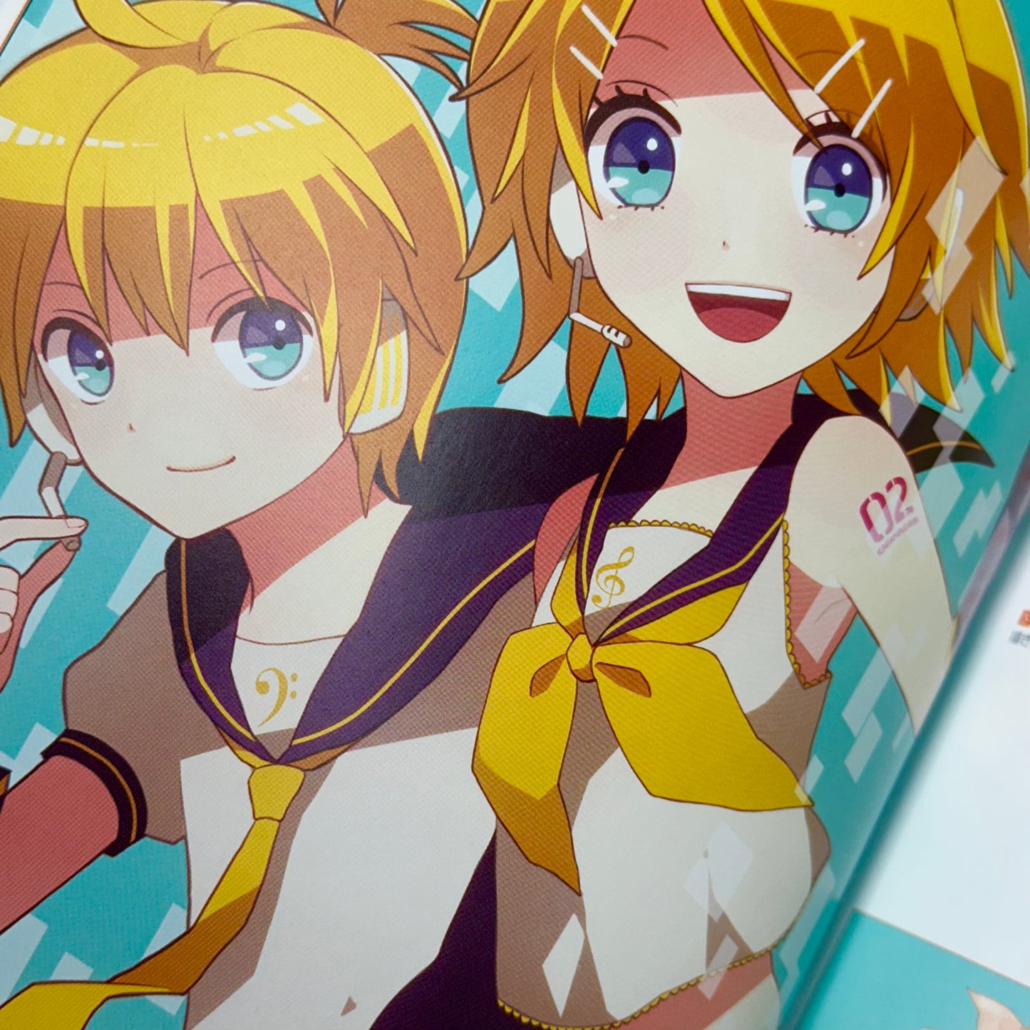 CV02 - Vocaloid Graphics Collection CV02 (Kagamine Rin & Len) - Art Book