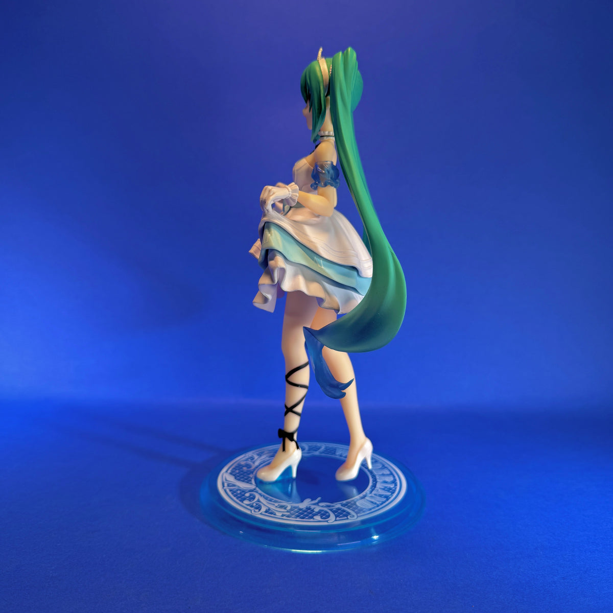 Taito - Hatsune Miku Wonderland Series Cinderella Figure