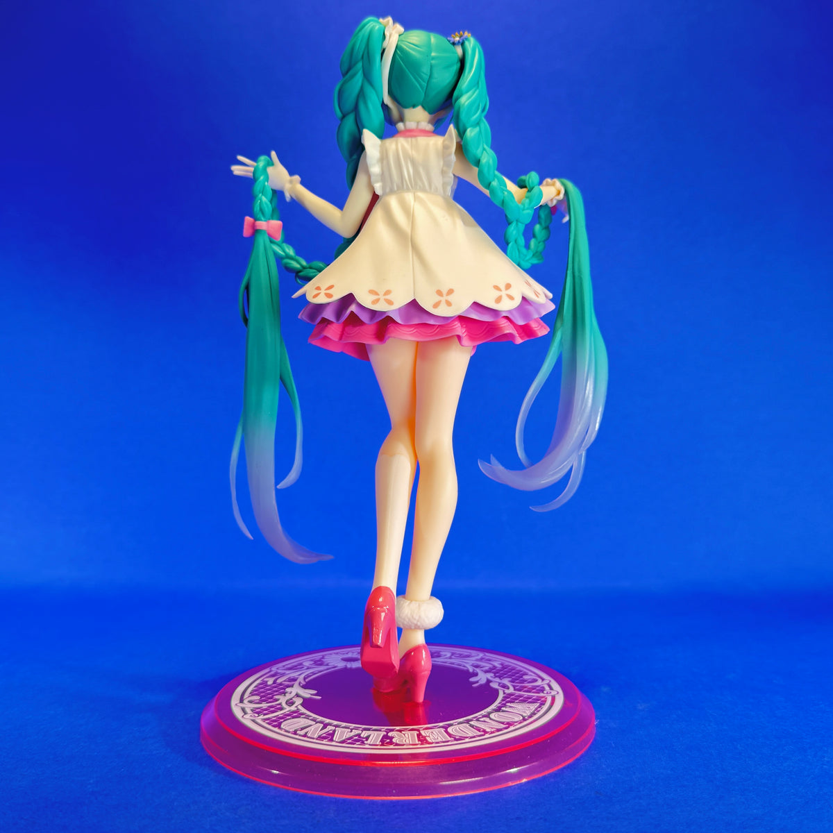 Taito - Hatsune Miku Wonderland Series Rapunzel Figure