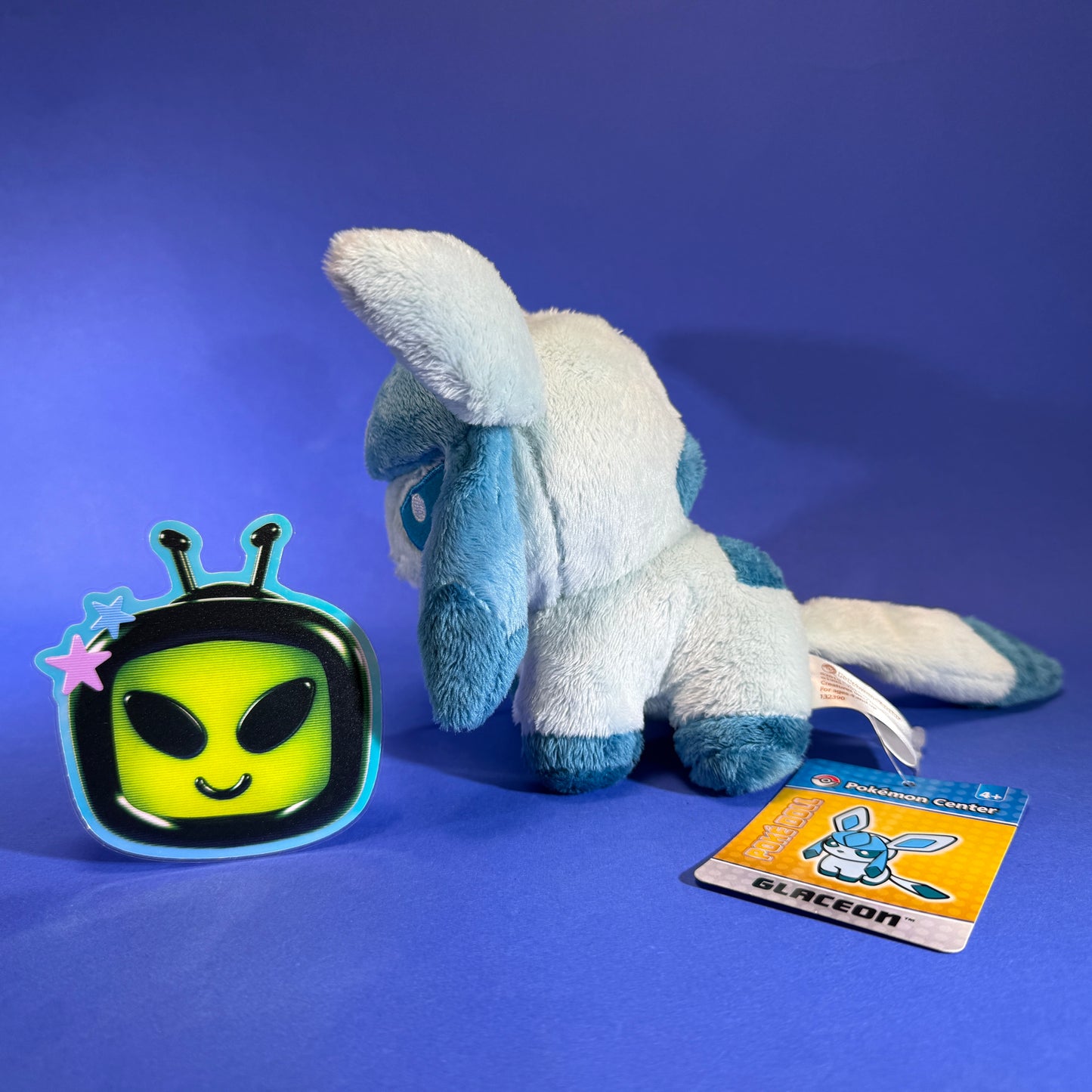 Pokémon Center - 2010 Glaceon Pokedoll Plush