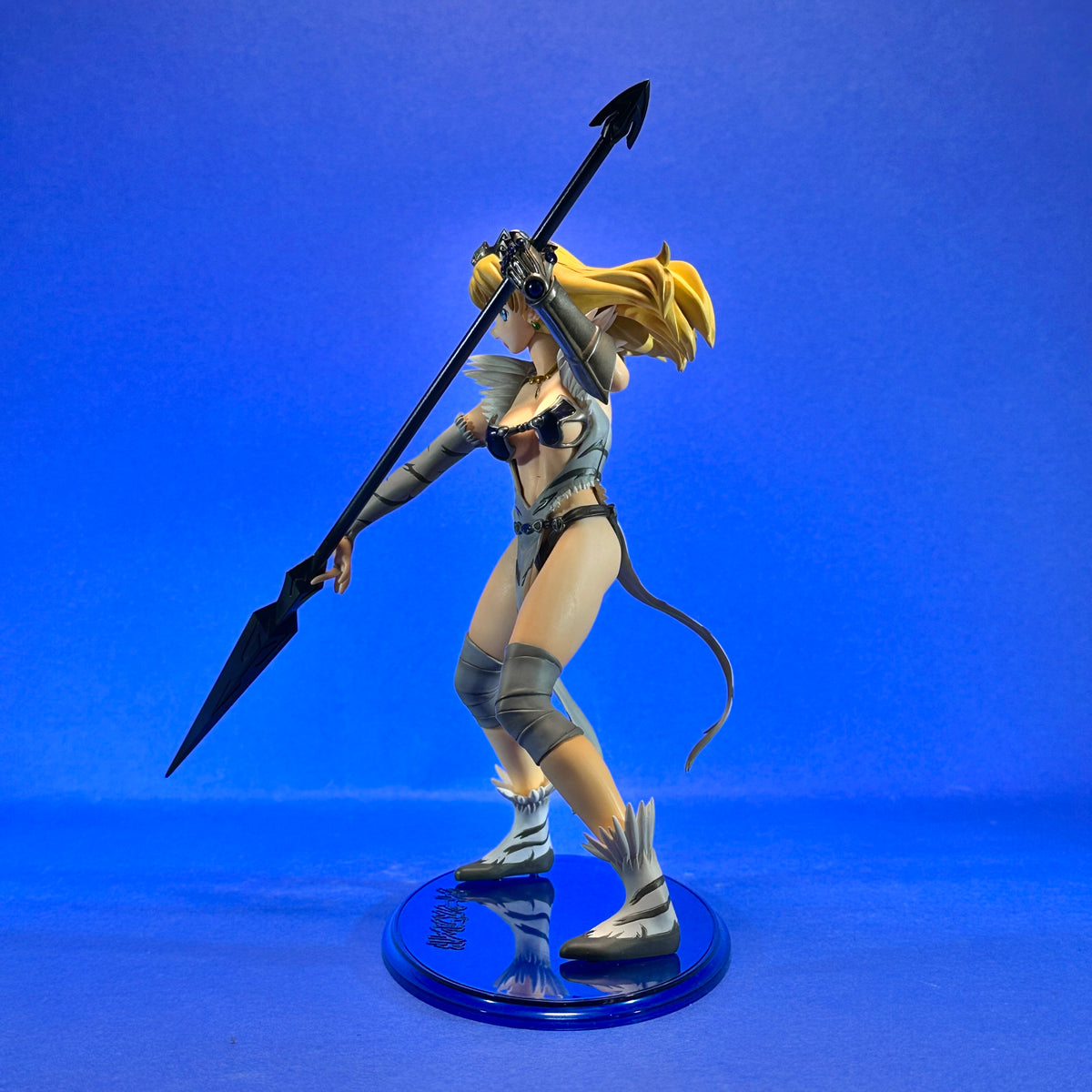 MegaHouse - Queen's Blade - Elina Vance ~Excellent Model Core P-3, Royal Guard Leader~ 1/8 Figure