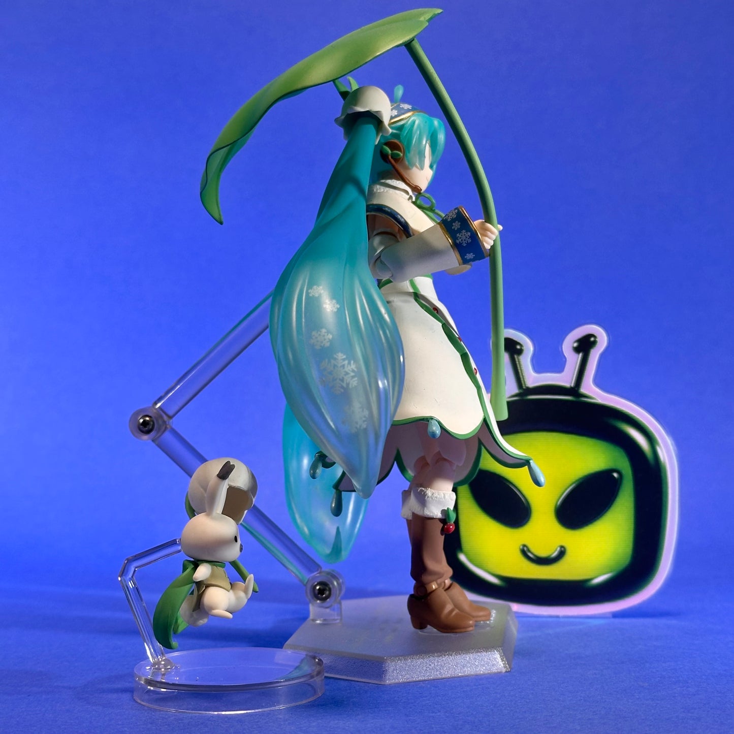 Figma #EX-024 - Hatsune Miku & Rabbit Yukine ~Snow Miku: Snow Bell ver.~