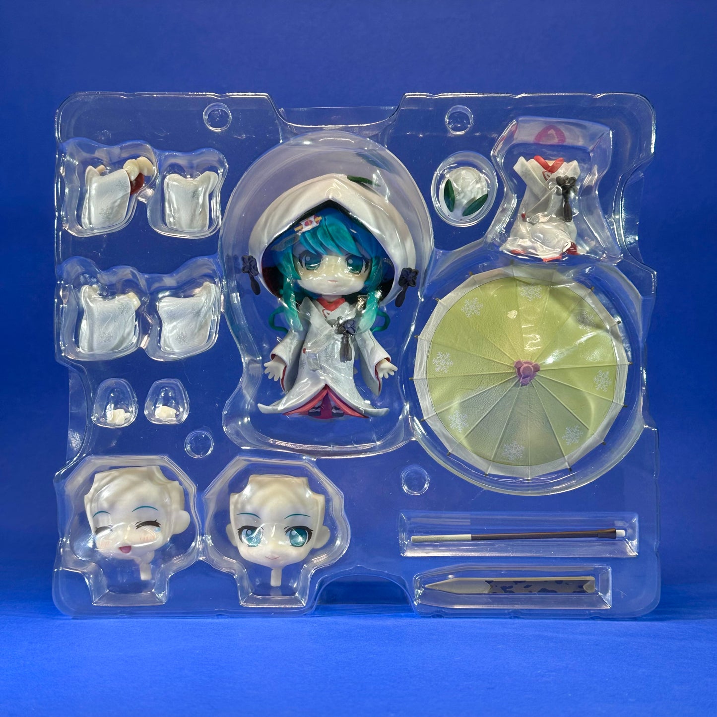 Nendroid 303: Hatsune Miku - Snow Strawberry White Kimono Ver. 2013