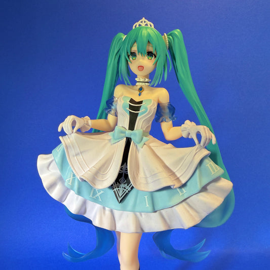 Taito - Hatsune Miku Wonderland Series Cinderella Figure