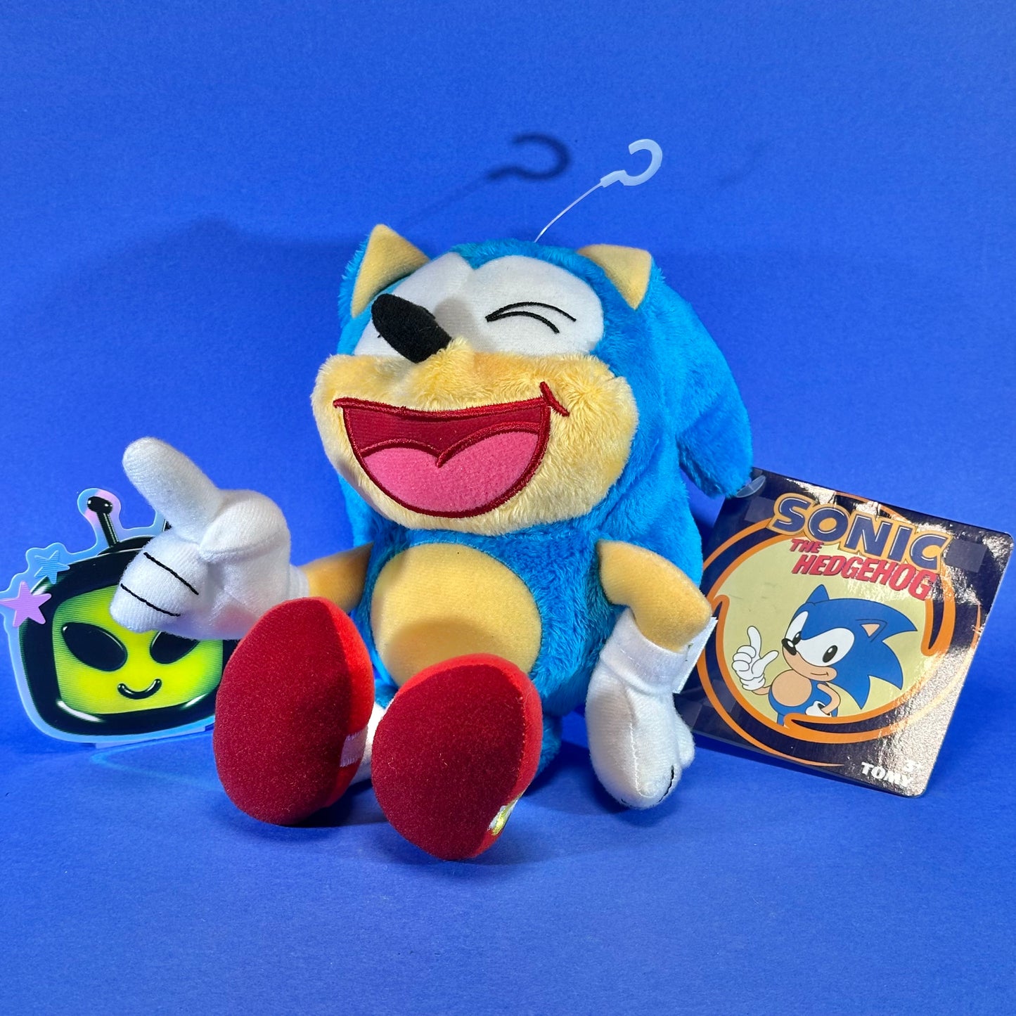 TOMY - 2017 Sonic The Hedgehog ~Laughing~ 8" Plush