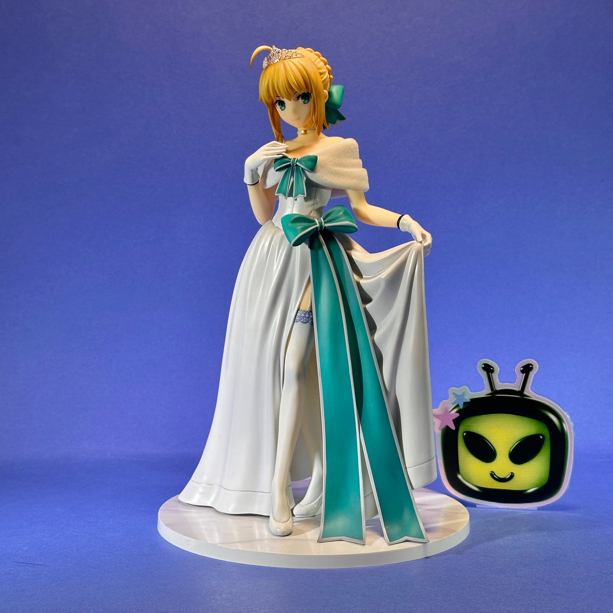 Good Smile Company - Fate/Grand Order - Altria Pendragon ~Saber, Heroic Spirit Formal Dress ver.~ 1/7 Scale Figure