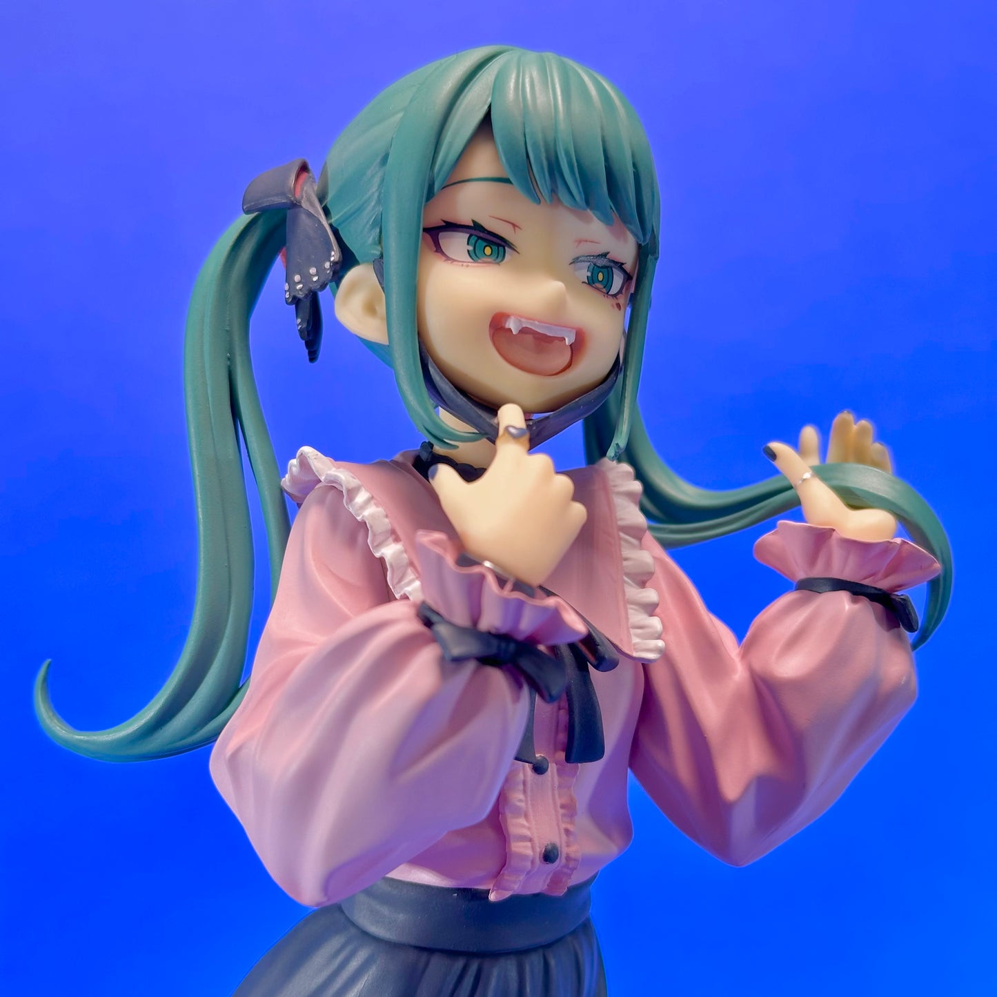 Good Smile Company - Pop Up Parade Hatsune Miku The Vampire Ver. L Size Figure