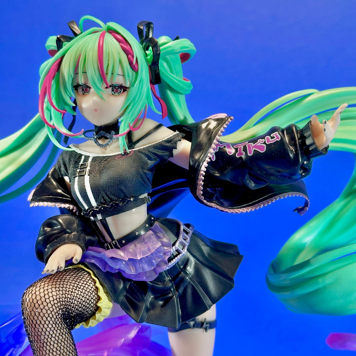 SEGA - Hatsune Miku ~Punk! ver.~ FiGURiZMα Figure