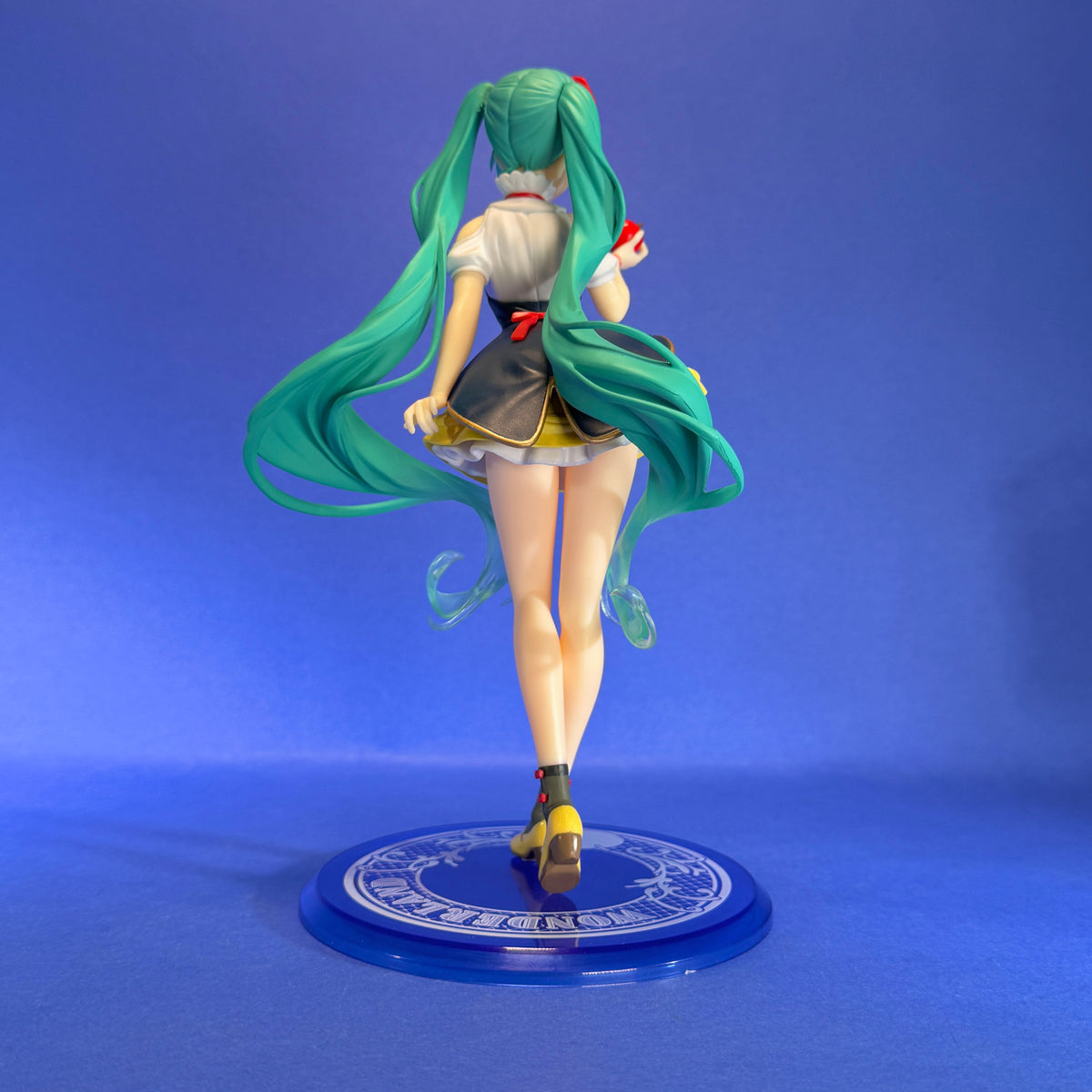 Taito - Hatsune Miku Wonderland Series Snow White Figure