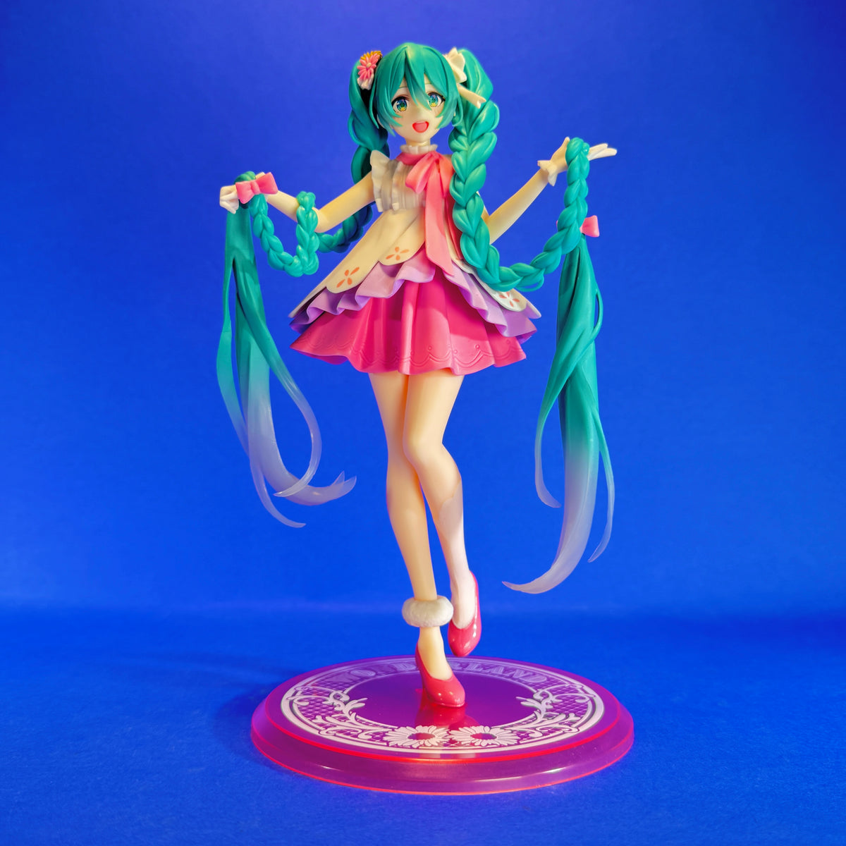 Taito - Hatsune Miku Wonderland Series Rapunzel Figure