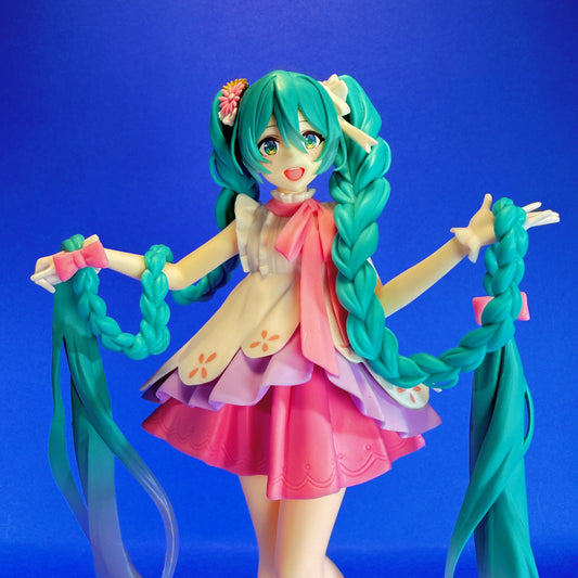 Taito - Hatsune Miku Wonderland Series Rapunzel Figure