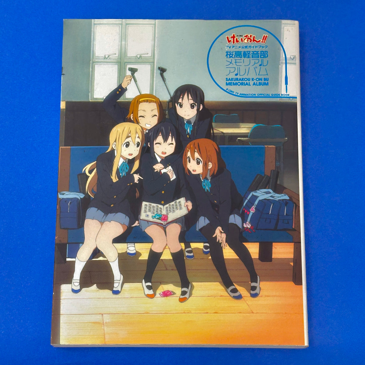 K-On!! TV Anime Official Season 2 Guide Book: Sakurakō K-On Bu Memorial Album