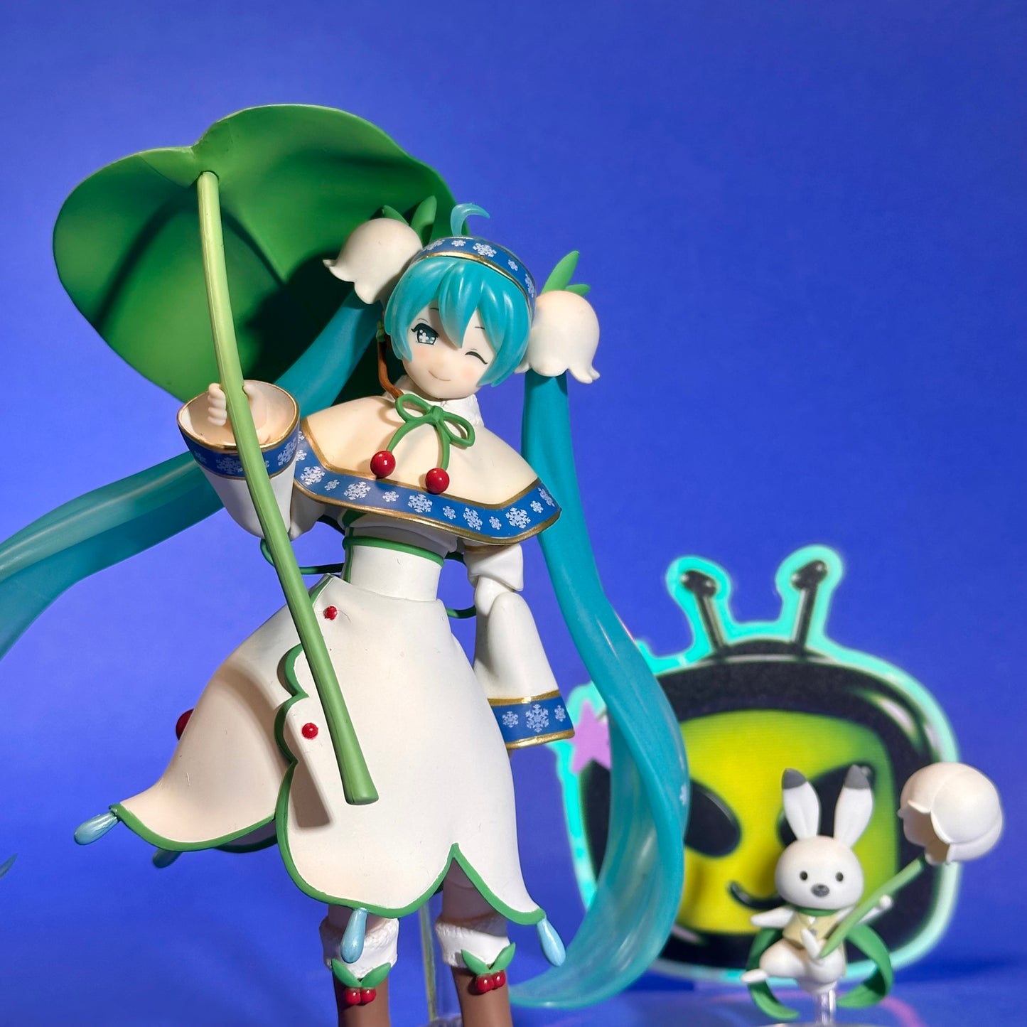 Figma #EX-024 - Hatsune Miku & Rabbit Yukine ~Snow Miku: Snow Bell ver.~