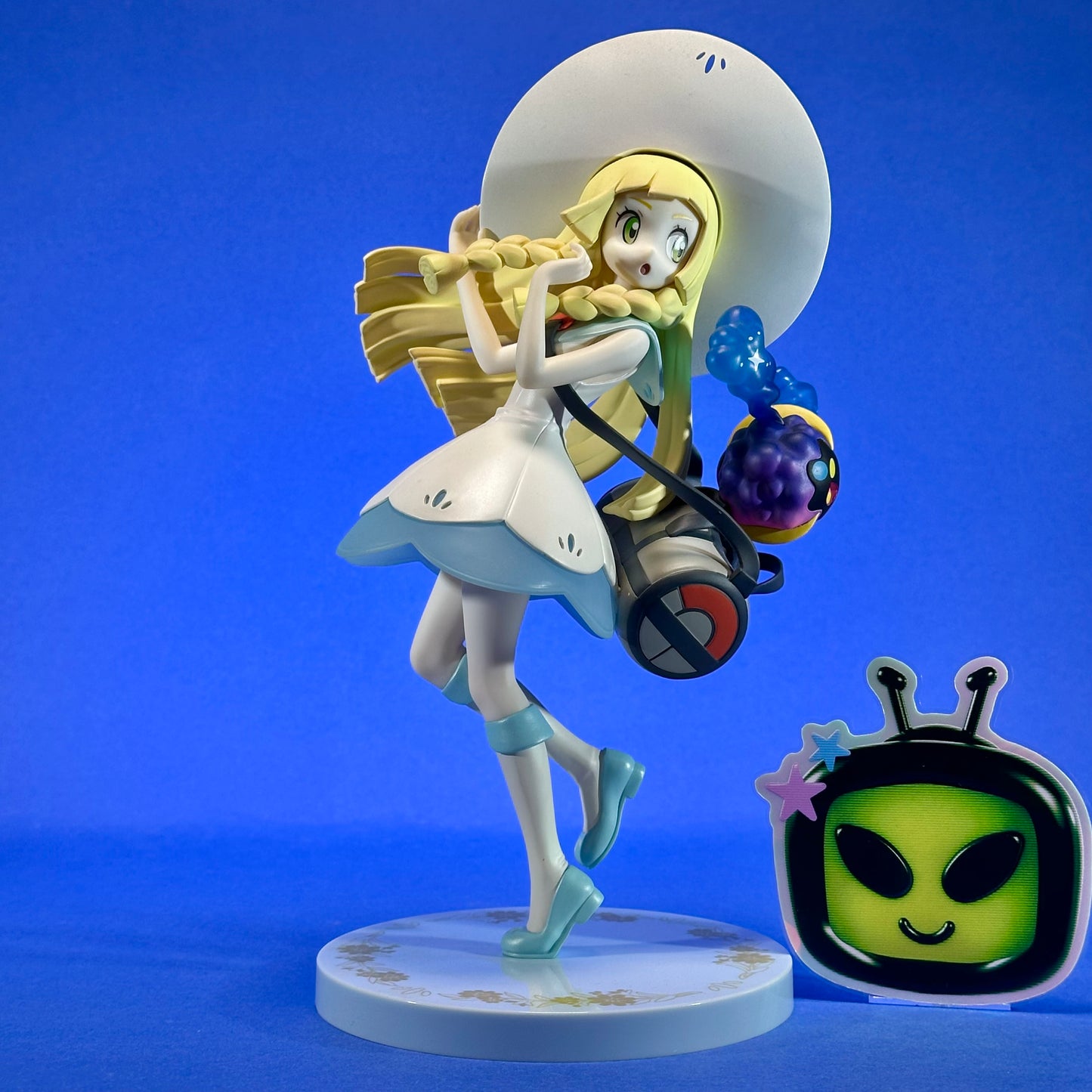 Kotobukiya - ARTFX J Pokemon Trainer: Lilie & Cosmog 1/8 Figure