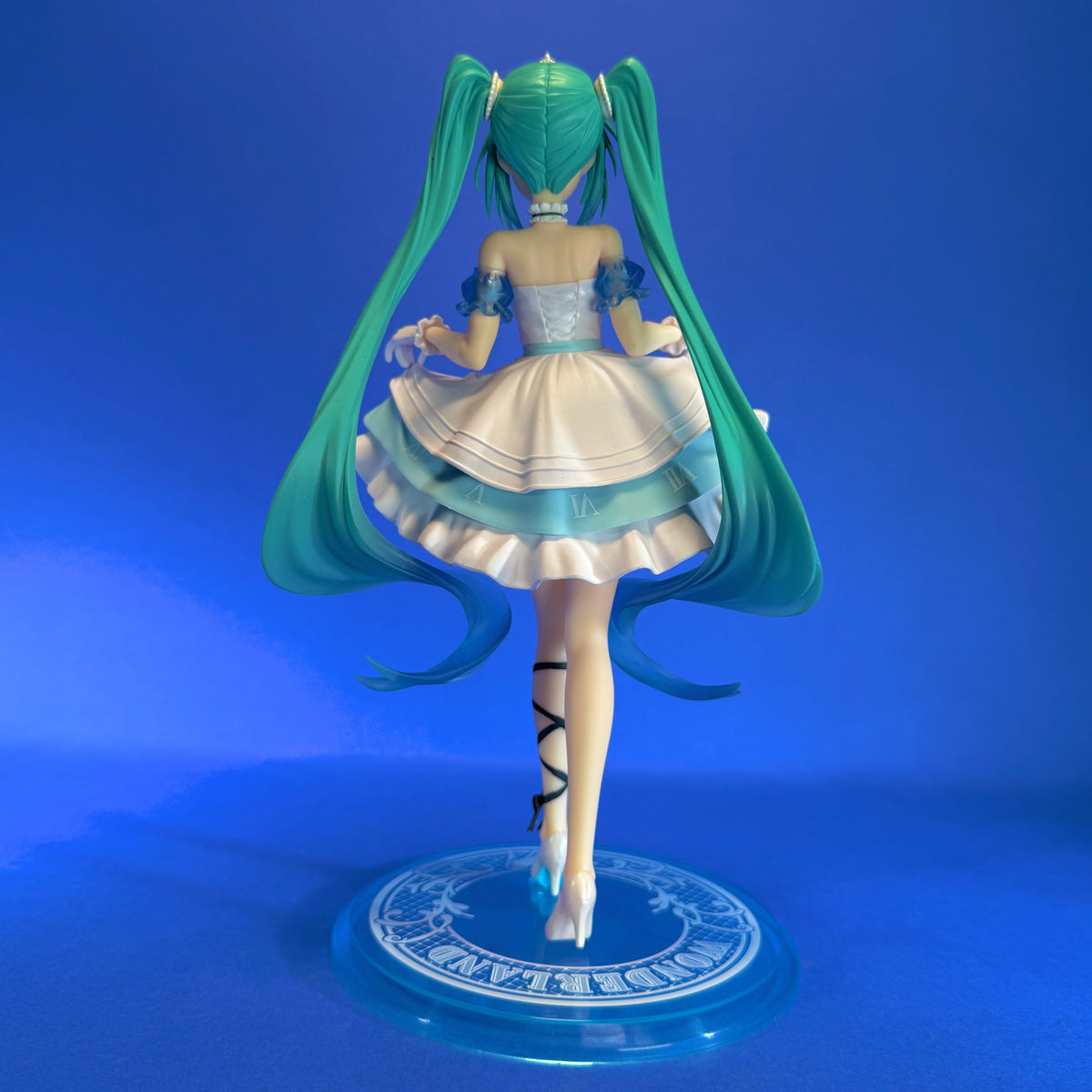 Taito - Hatsune Miku Wonderland Series Cinderella Figure