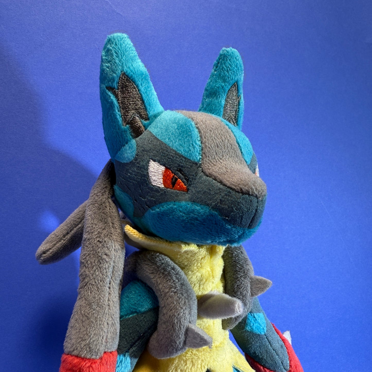 Pokémon Center - 2014 Mega Lucario Large Plush
