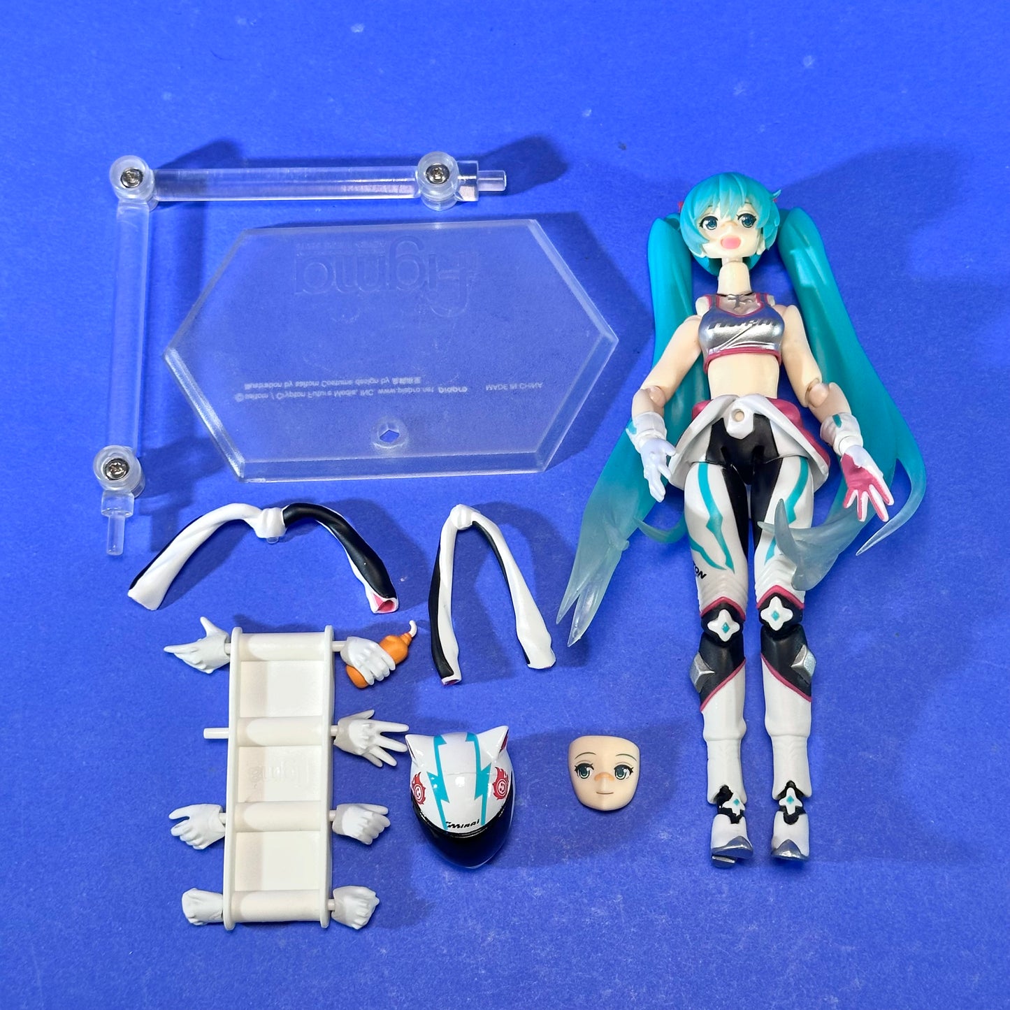 Figma 233 - Good Smile Racing x Vocaloid - Hatsune Miku ~EV MIRAI ver. Racing 2013~