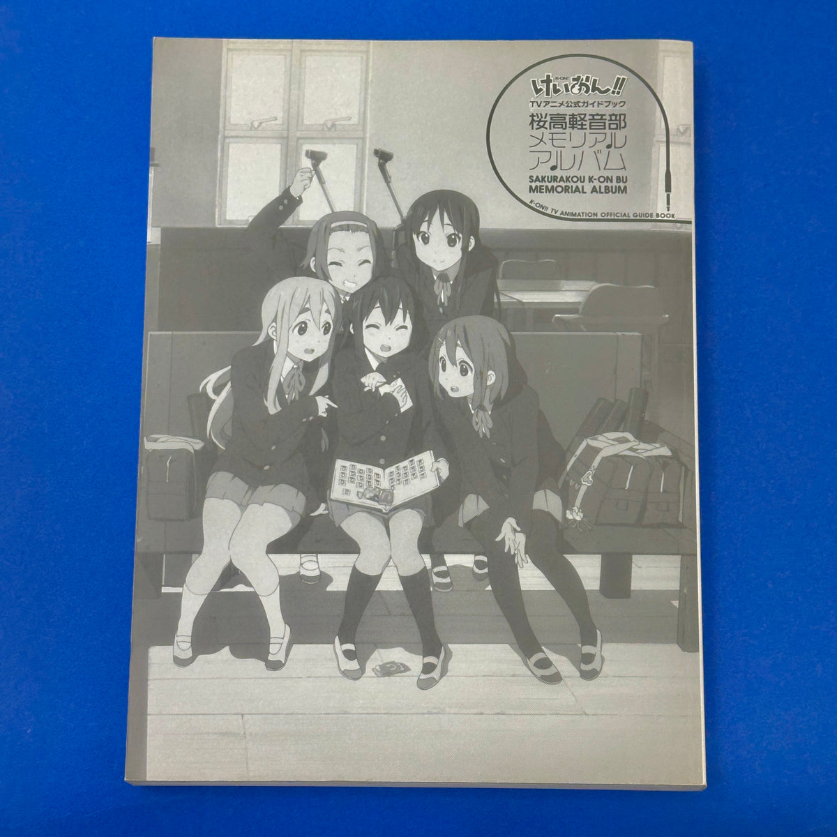 K-On!! TV Anime Official Season 2 Guide Book: Sakurakō K-On Bu Memorial Album