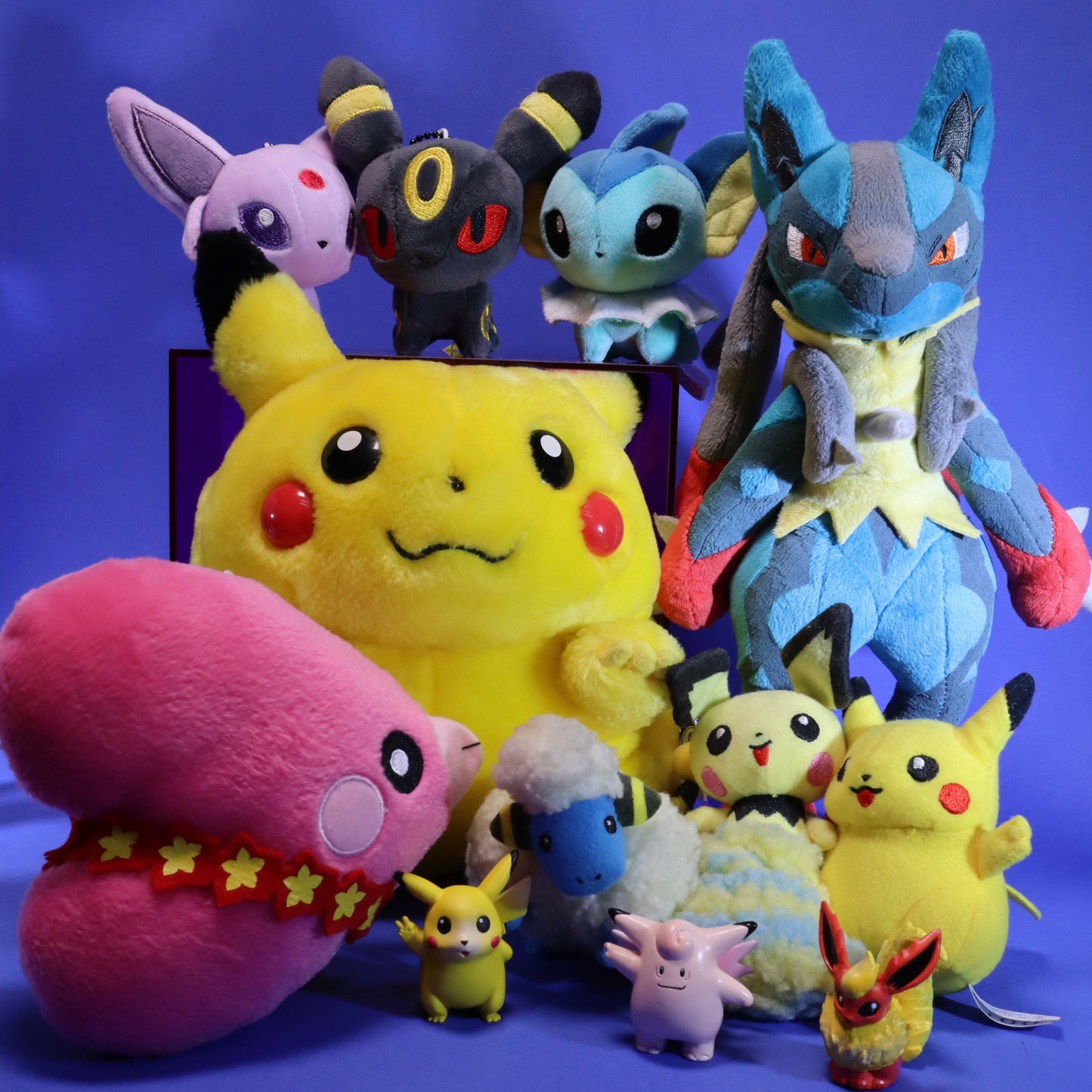 Pokémon Center - 2017 Eeveelution Pokémon Dolls Mocchiri Mascot Plush