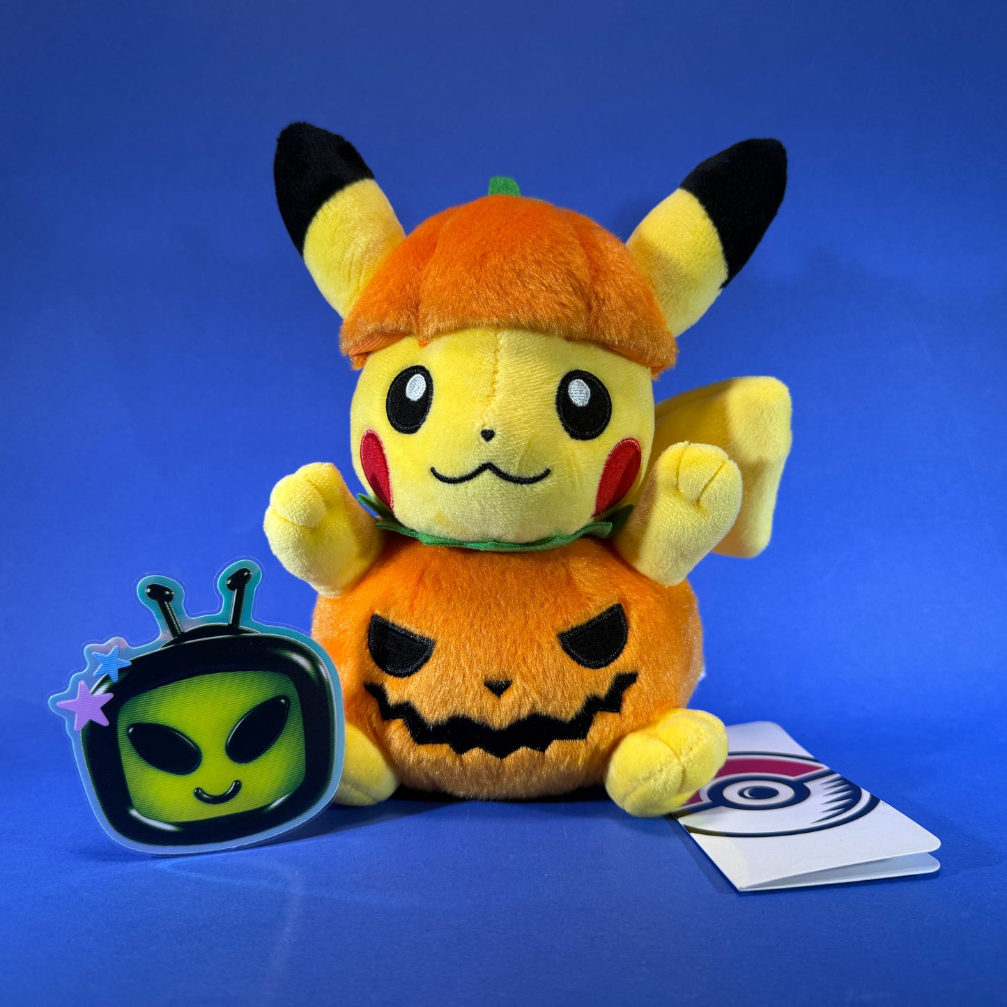 Pokémon Center - 2023 Tricks & Treats Pikachu Plush