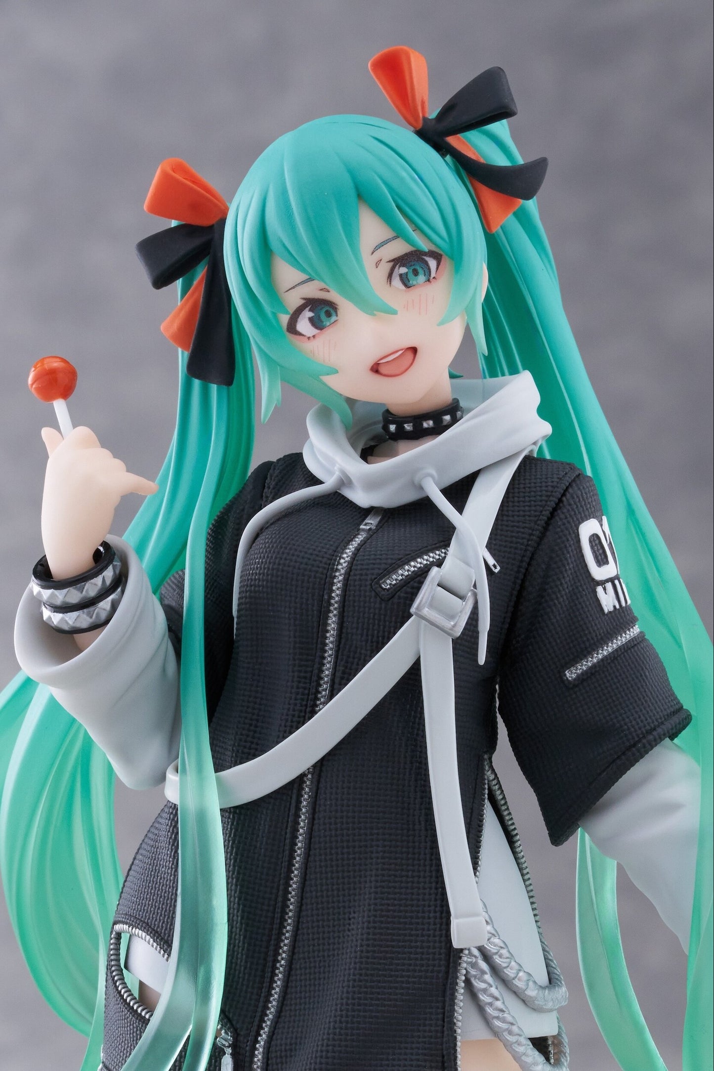 Taito - Fashion Punk Ver. Hatsune Miku Figure