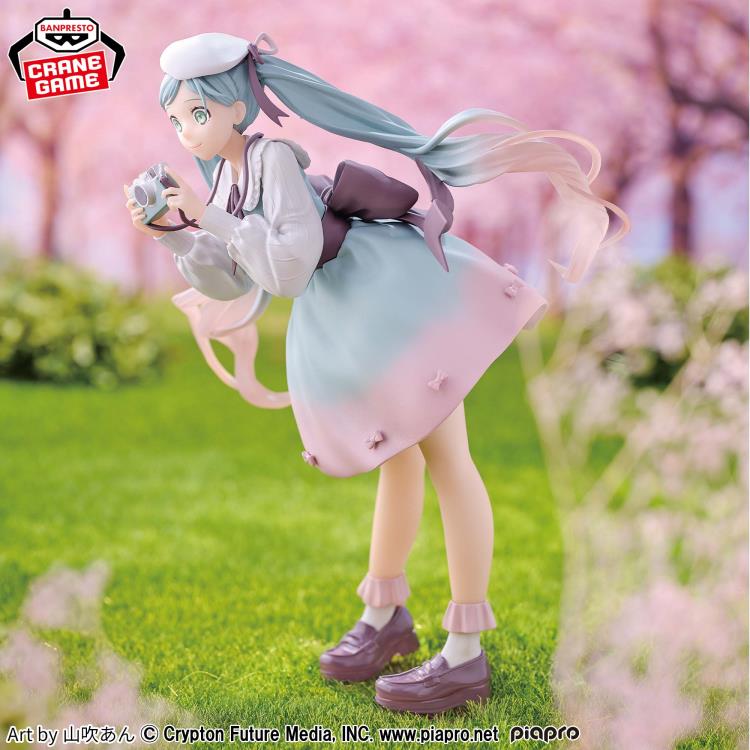 Banpresto - Hatsune Miku Holiday Memories Camera Figure